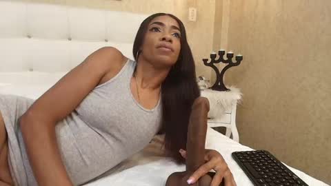Snapshot of sammantha_hot chatting on 04.23.26 Samantha online show from 04.23.26