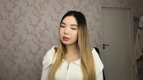 Snapshot of sammiesilvis chatting on 02.27.26 Elina online show from 02.27.26