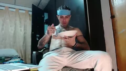 Snapshot of sammytop22 chatting on 03.24.26 sammy model independiente online show from 03.24.26