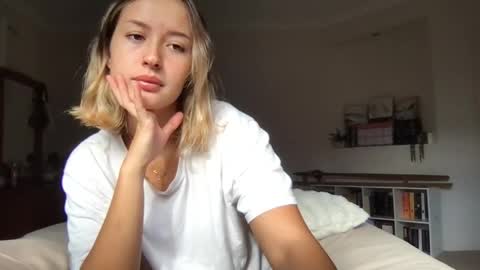 Snapshot of sammyygirlxx chatting on 04.28.26 Sammy online show from 04.28.26