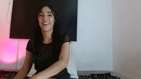 Snapshot of samntha_ferrer28 chatting on 01.27.25 Samantha ferrer online show from 01.27.25