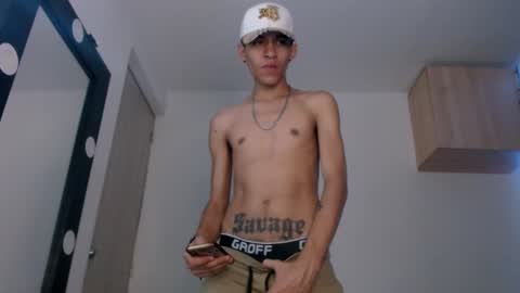 Snapshot of samuel_suarez chatting on 12.08.24 online show from 12.08.24