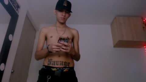 Snapshot of samuel_suarez chatting on 12.26.24 online show from 12.26.24