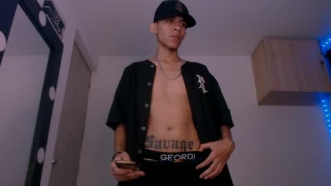 Snapshot of samuel_suarez chatting on 12.30.24 online show from 12.30.24