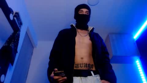 Snapshot of samuel_suarez chatting on 02.14.25 online show from 02.14.25