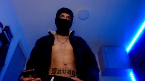 Snapshot of samuel_suarez chatting on 02.14.25 online show from 02.14.25