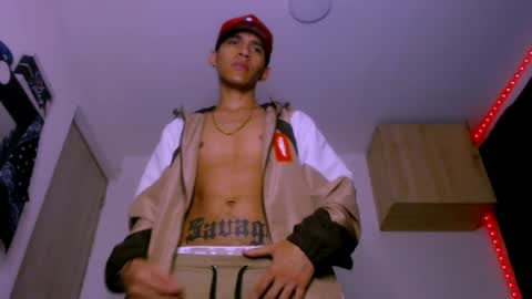 Snapshot of samuel_suarez chatting on 02.15.25 online show from 02.15.25