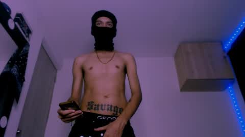 Snapshot of samuel_suarez chatting on 02.26.25 online show from 02.26.25