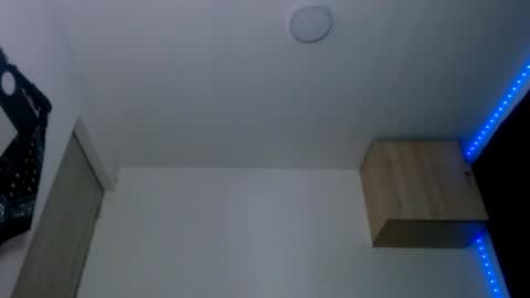 Snapshot of samuel_suarez chatting on 03.03.25 online show from 03.03.25