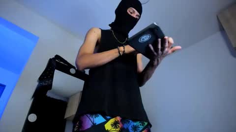 Snapshot of samuel_suarez chatting on 11.09.25 online show from 11.09.25