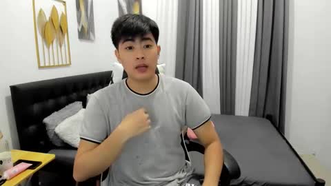 Snapshot of samuelangelo chatting on 05.08.26 Sam online show from 05.08.26