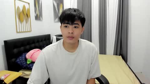 Snapshot of samuelangelo chatting on 05.17.26 Sam online show from 05.17.26