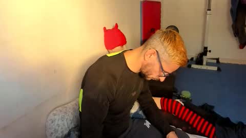 Snapshot of samuraijiu1 chatting on 12.14.25 Samuraijiu online show from 12.14.25