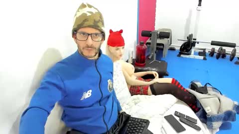 Snapshot of samuraijiu1 chatting on 12.19.25 Samuraijiu online show from 12.19.25