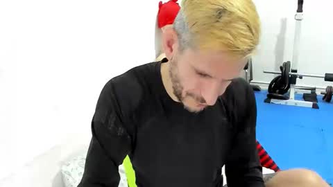 Snapshot of samuraijiu1 chatting on 12.19.25 Samuraijiu online show from 12.19.25