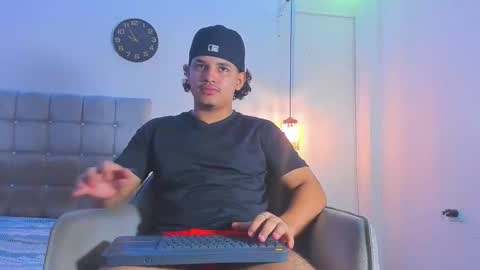 samxx_muscle online show from 12.18.25