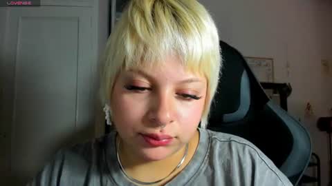 Snapshot of samymoon3 chatting on 07.07.26 Samymoon online show from 07.07.26