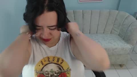 samythomas_t online show from 02.08.26