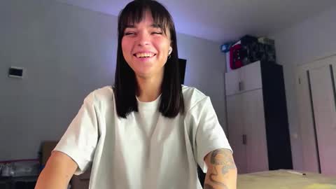 Snapshot of sandeemasri chatting on 12.03.25 Lola online show from 12.03.25