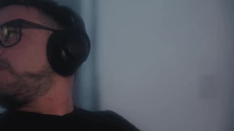 Sanders online show from 04.21.26