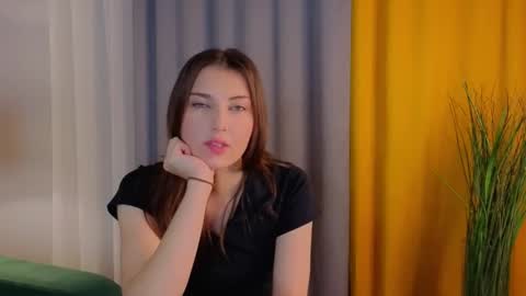 Isabel but you can call me Bella online show from 11.08.25