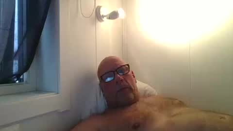 sandnesrune523 online show from 03.12.26