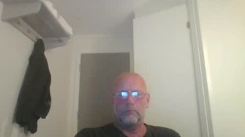 sandnesrune523 online show from 06.15.26