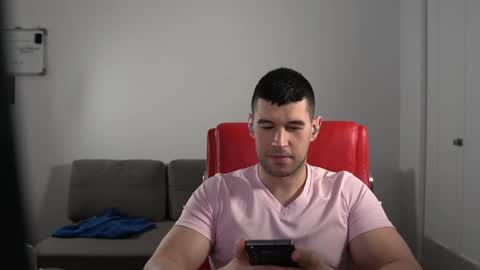 Snapshot of sandow_ chatting on 06.01.26 Sandow online show from 06.01.26