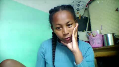 sandra1253099 online show from 10.25.25