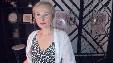 Sandra online show from 02.08.25