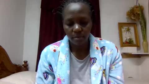Snapshot of sandra_milly chatting on 05.22.26 sandra online show from 05.22.26