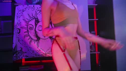 Snapshot of sandraboyl chatting on 12.06.24 Sandy online show from 12.06.24