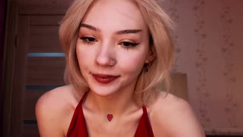 Snapshot of sandraboyl chatting on 01.09.25 Sandy online show from 01.09.25