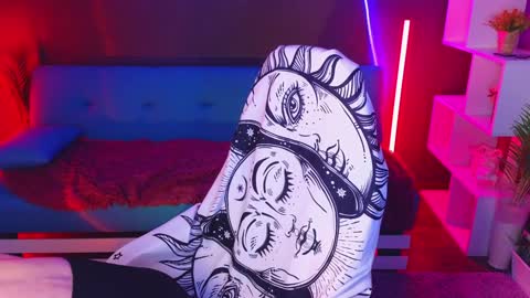 Snapshot of sandraboyl chatting on 01.29.25 Sandy online show from 01.29.25