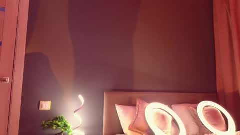 Snapshot of sandraboyl chatting on 02.11.25 Sandy online show from 02.11.25