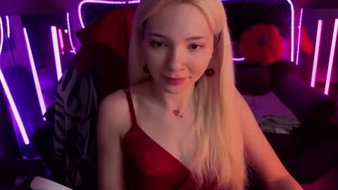 Sandy  online show from 11.22.25