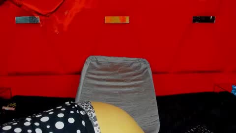 sandraclarkx69 online show from 10.18.25