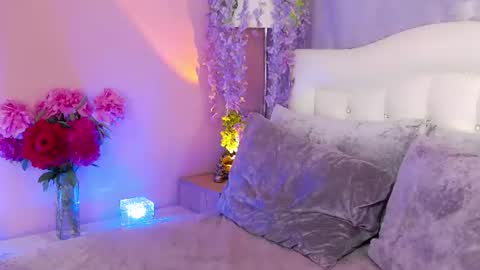 Snapshot of sandrami__ chatting on 06.27.26 Sandra online show from 06.27.26