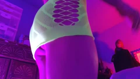 Sandra online show from 02.04.25