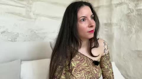 Sandra Schonherz online show from 02.17.25