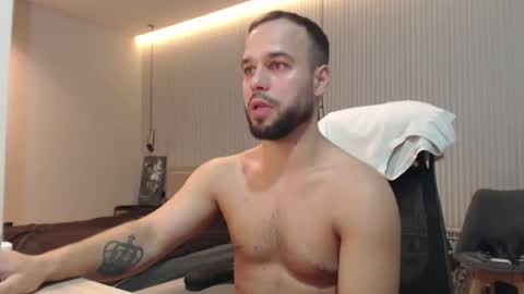 DeAlex online show from 10.31.25