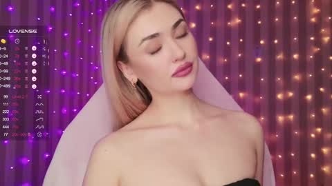 Sandy online show from 03.05.25