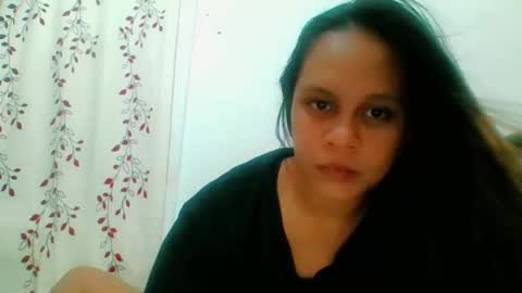 Snapshot of sangrealena4u chatting on 10.01.25 sangrealena4u online show from 10.01.25