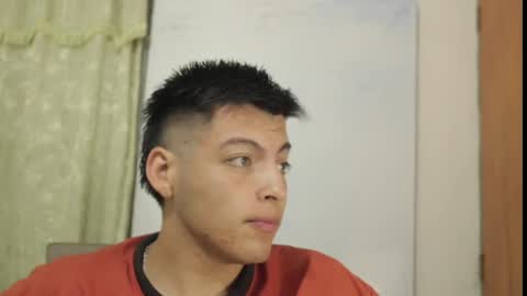 Santiago Henao online show from 12.03.24