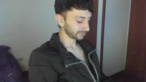 Snapshot of santi_mateo chatting on 03.12.25 Santi online show from 03.12.25