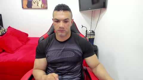 santi_pastori online show from 10.04.25