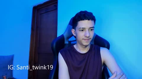 santi_twink19 online show from 02.11.25
