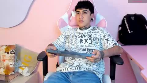 SantiAbader online show from 10.26.25