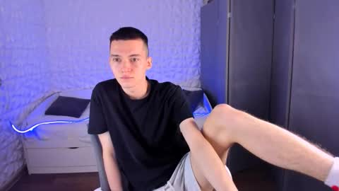 santiago__perez online show from 11.20.25