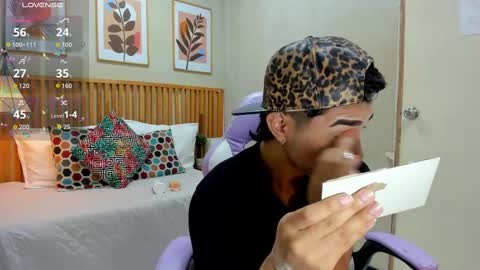 santiago_johnson_ online show from 09.12.25